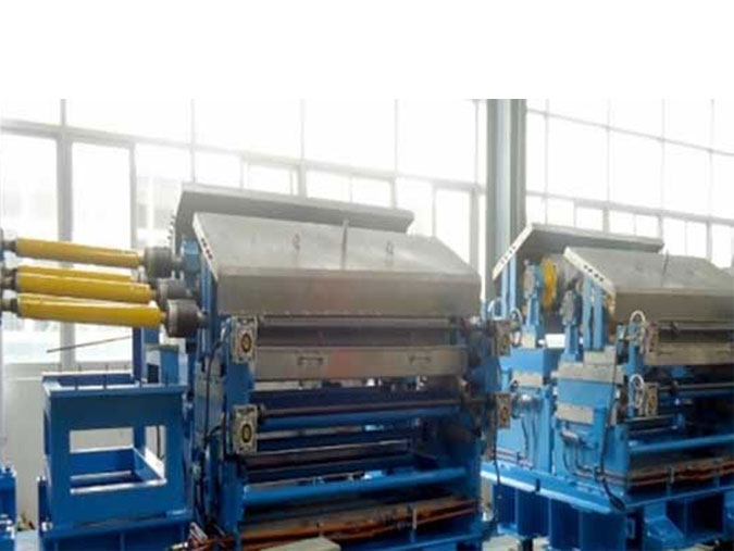 Structures and Driving Methods of the Roll Coating Machine