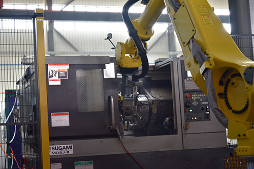 BOYA First Auto robotic production line goes into operation